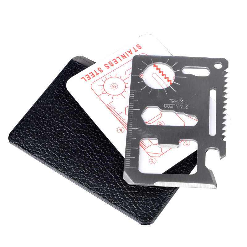 Carta di credito per attrezzi  - Multitool Credit Card recensione e prezzo